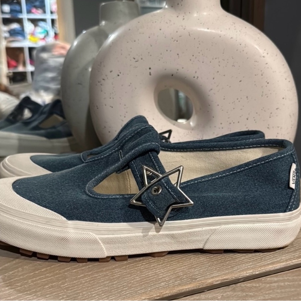 Mary Janes vans
